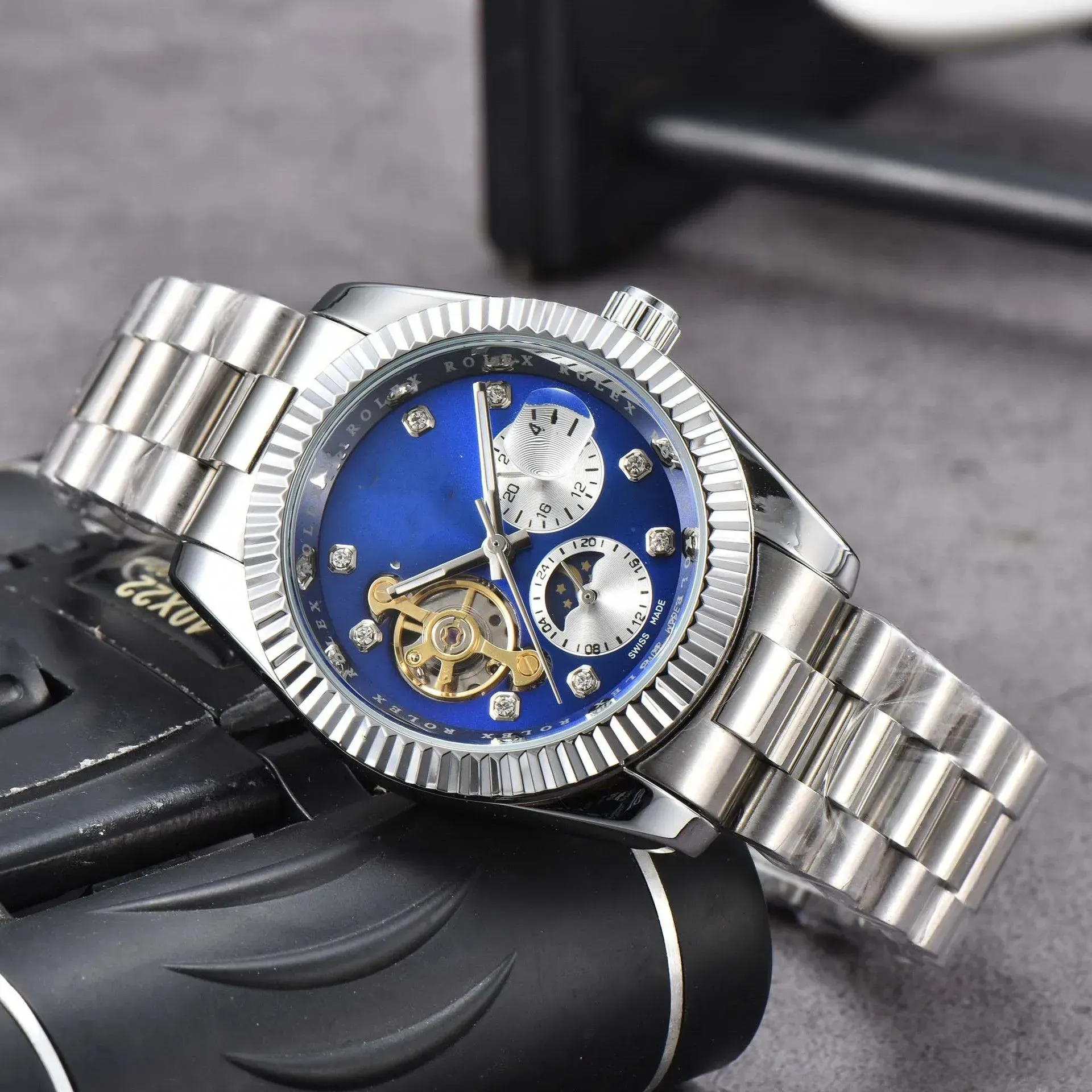 Дизайнерские наручные часы Мужские классические роскошные деловые часы Браслет Наручные часы с турбийоном Автоматические механические мм с фазой Луны Брендовые часы