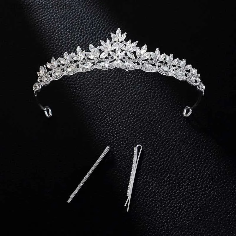 Tiaras Icazo Bridal Wedding Classic Small Crown Small Hairn Pin Set med konstgjorda kristaller lämpliga för festhelgens huvudkläder Y240319