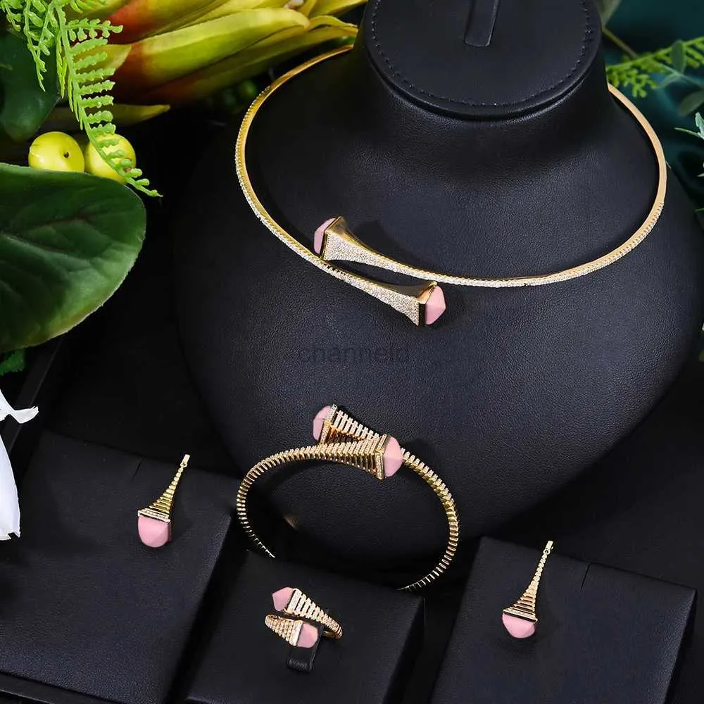 Bangle GOEDE Nieuwe Fame Merk 4 Stuks Waterdrop Sieraden Sets Voor Vrouwen Bruiloft Kubieke Zirkoon Hoge Klasse Ambachtelijke Dubai Bruiloft Sieraden Set 240319