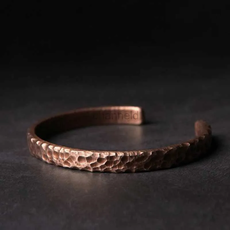 Bangle Hammer full copper rustic metal bracelet Vingtage Punk Unisex cuff bracelet Viking handmade jewelry gift for women men 240319