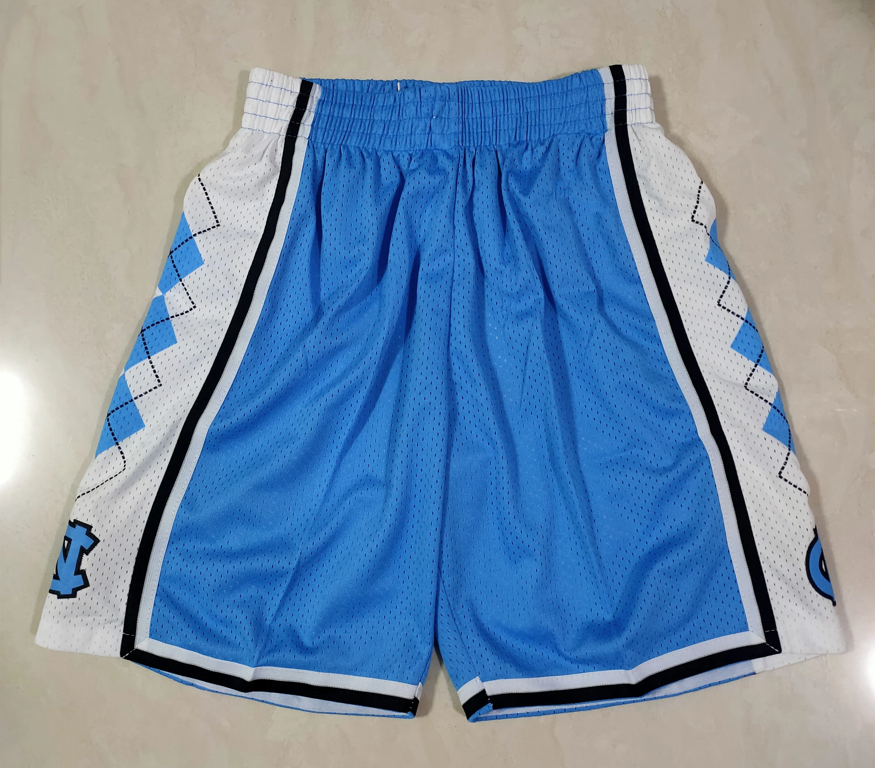 Retro Mesh Basketball Shorts Breathable Gym Training Beach Pants for Men 2024 Collection