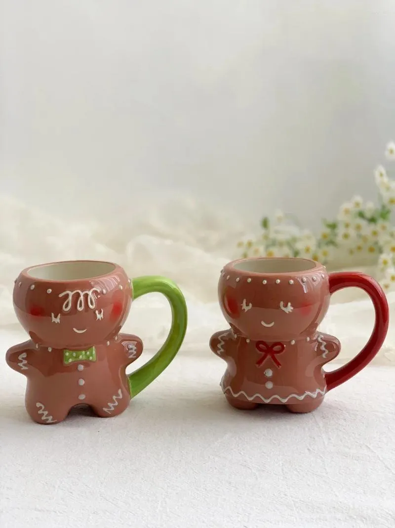 Tasses mignonnes à salir pures dessinées à la main sous glaçure en pain d'épice en forme de garçon fille tasse couple enfants