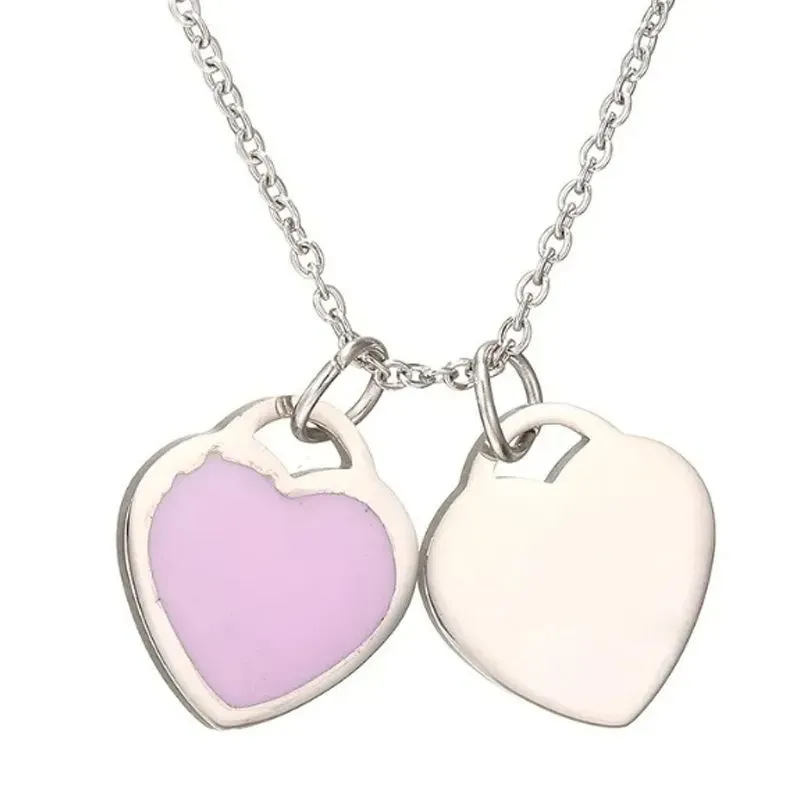 Collana con ciondolo a forma di cuore di marca Collana da donna in argento placcato oro 18k Collana di gioielli semplici retrò Stile di lusso Coppia da donna Regalo per la festa della mamma dhgate