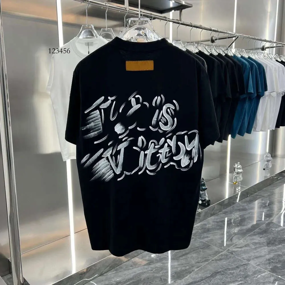 T Limited Edition Designer T-shirt Hommes Femmes Style Lettres de poitrine Mode Sportwear Lovers Chemises d'été Tailles européennes et américaines 499