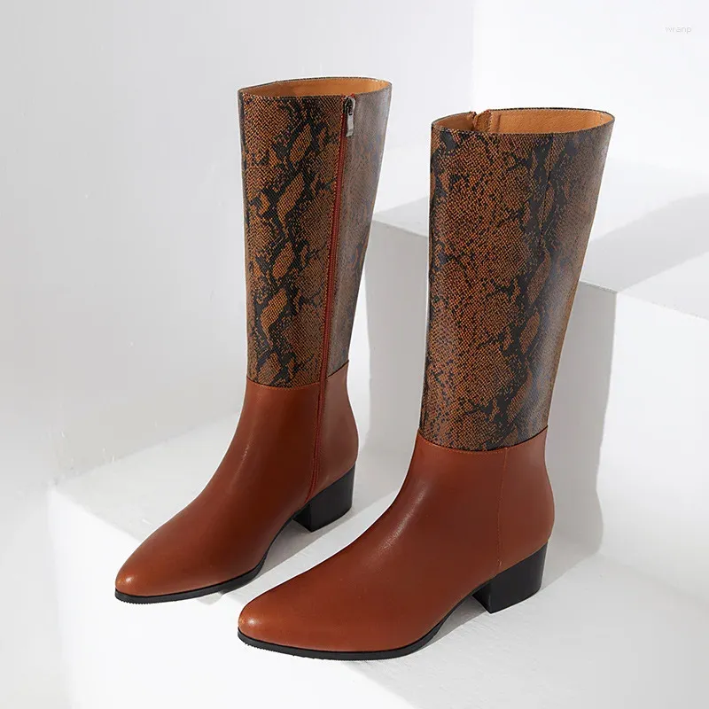 ブーツ膝のかかとのある高男秋豪華な本物の革ファッションスネークパターン冬の茶色のジッパーの冬の温かい靴