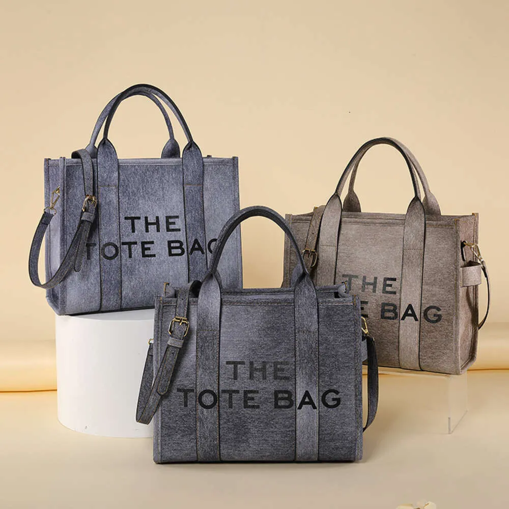 Borsa a tracolla Borsa a tracolla sfumata di denim stilista di moda Nuova borsa casual Borsa a tracolla di tendenza Borsa per la spesa di grande capacità Borsa per computer