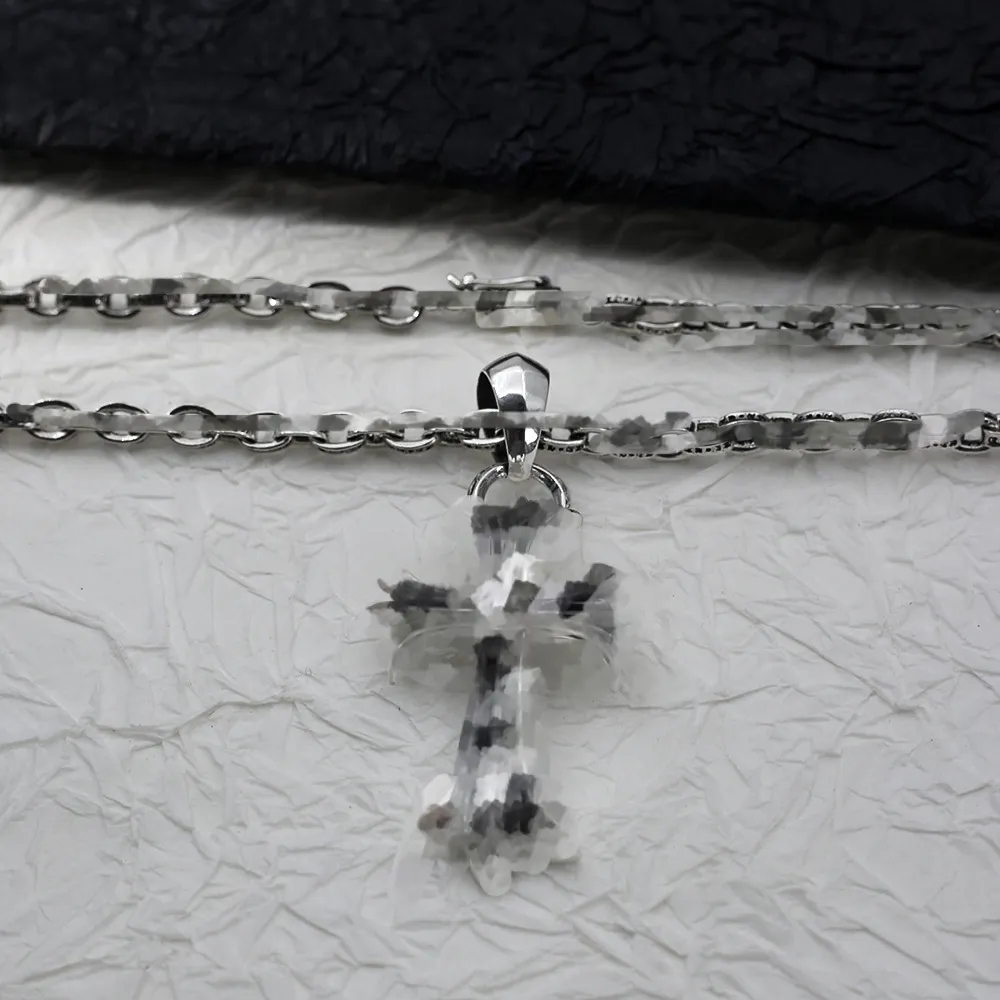 Colliers à pendentif de styliste unisexe, Punk classique, chaîne croisée, pendentif lettre, collier de Couple