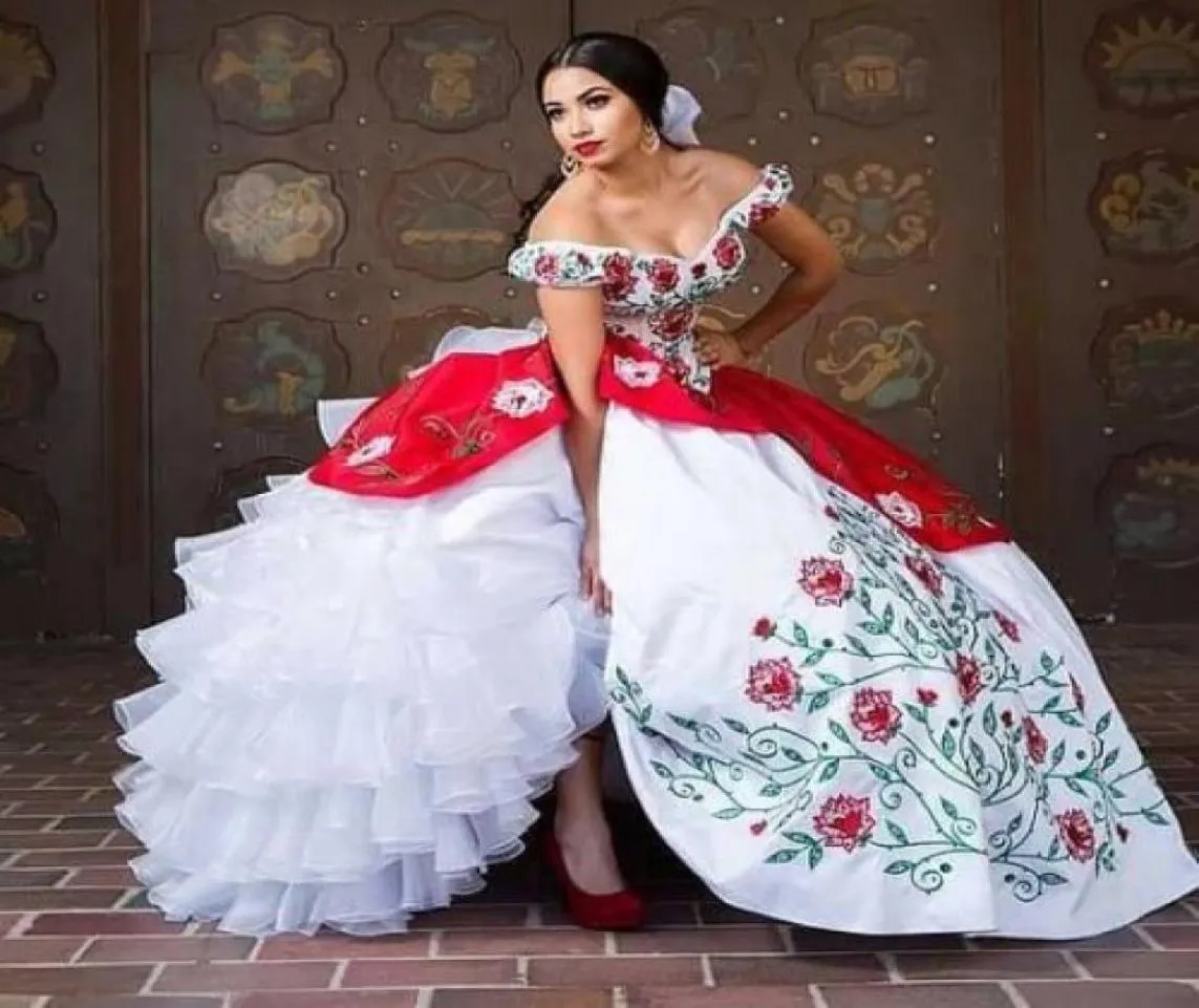 Capsleeve Weiß Rot Stickerei Quinceanera Ballkleid Luxuriöse Quinceanera Kleider Neue Lange Ballkleider Nach Maß5746728