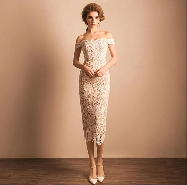 Abiti da sposa vintage con guaina in pizzo pieno corto lunghezza tè con spalle scoperte champagne e avorio abiti da sposa dritti Beach Garden Rece2146130