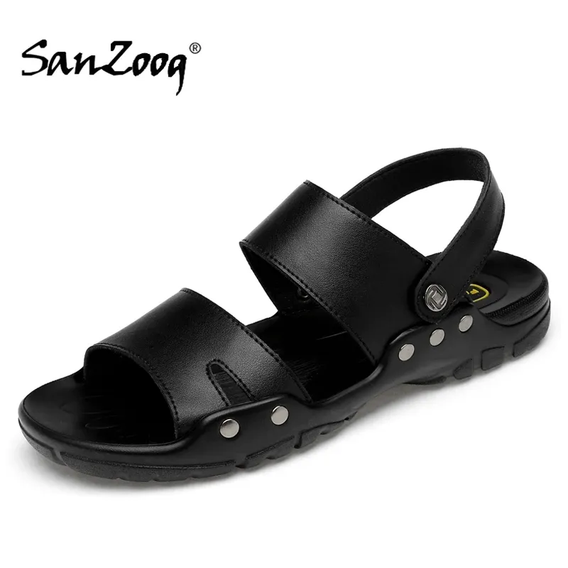 Sandaler Summer Leather Men Sandaler Light Soft Beach Seaside Man Sandal Solid Black Rivet Sandaler Big Size 48 49 50 51 52