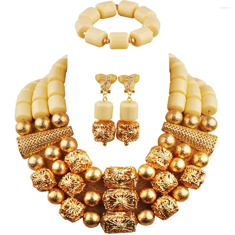 Ensemble collier et boucles d'oreilles en corail artificiel blanc, bijoux de mariage africain, perles nigérianes