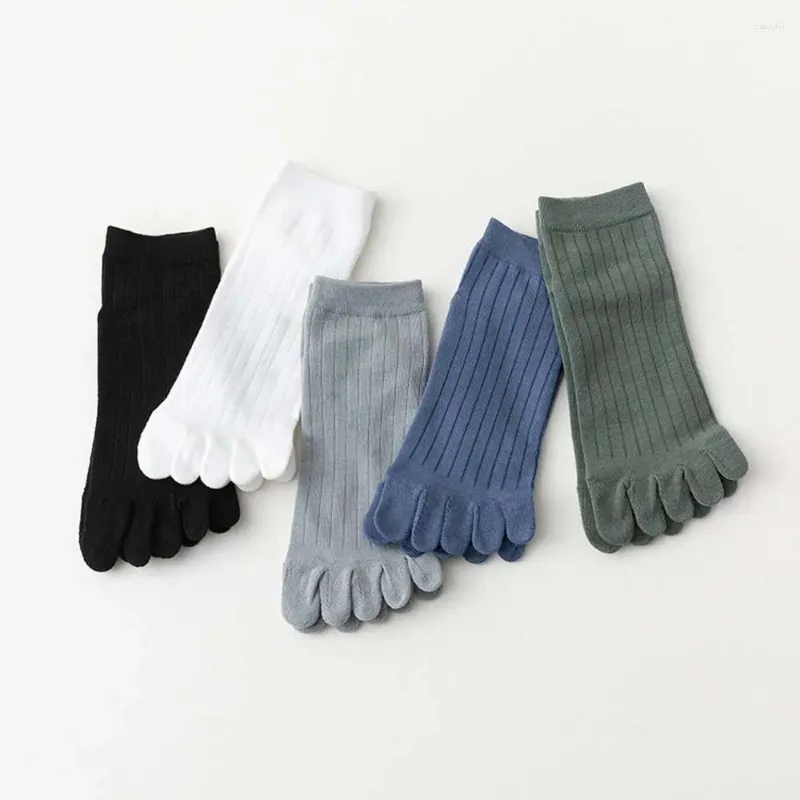 Chaussettes pour hommes anti-dérapant simples hommes coton absorbant la sueur rayé sport bonneterie bout fendu cinq doigts