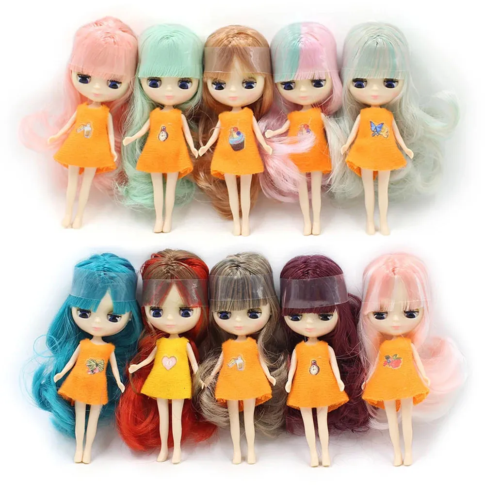 DBS MINI BLYTH DOLLカラフルバングヘアズヌードファクトリーDIYチェンジメイクに適した11cmファッションガールおもちゃ240307