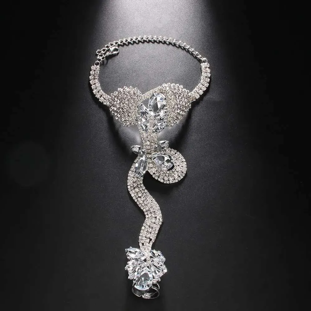 Stonefans Crystal Snake Armband Fashion New Decoration 2024 Nightclub Rhinestone överdrivna smycken för kvinnor rave festgåvor