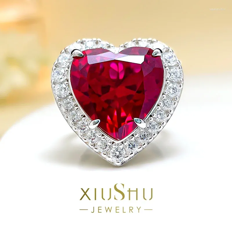 Anéis de cluster 925 prata esterlina amor colorido tesouro anel luxo esmeralda moda coração em forma de banquete sênior charme celebridade