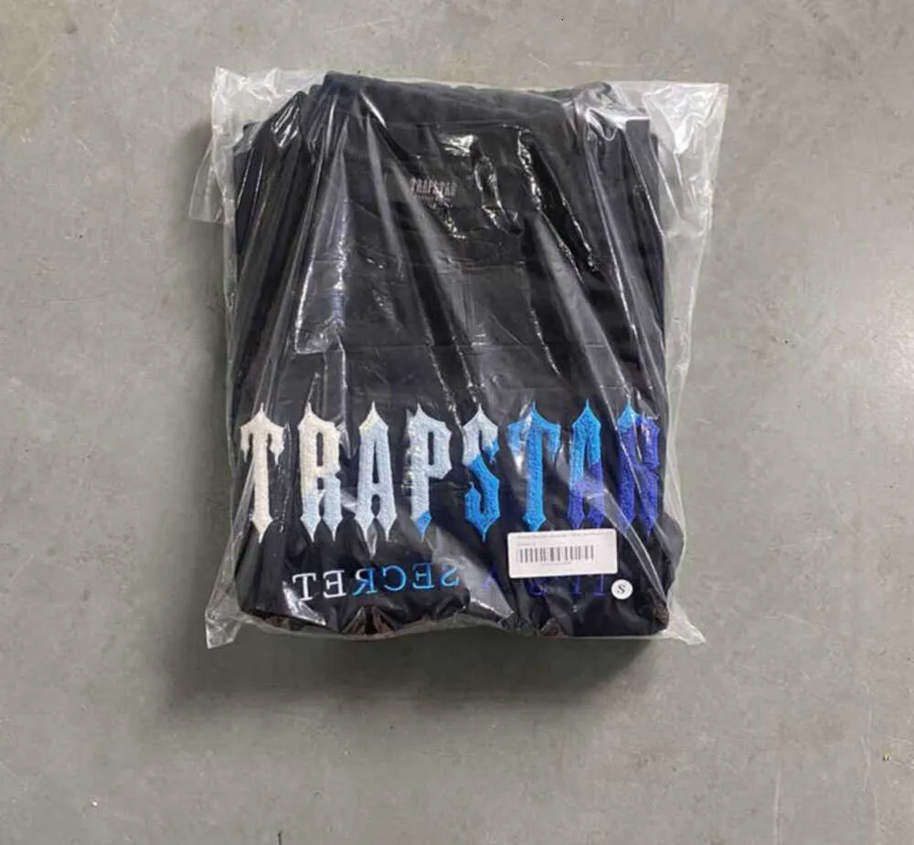 Erkek Tişörtler Yaz Tshirt Trapstar Kısa Takım 2.0 Şömine Kod çözülmüş Kaya Şeker Lezzeti Ladies İşlemeli Alt Trailsuit Tişört Hareketi Mevcut 1133ess
