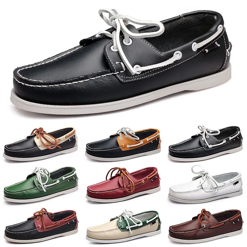 Scarpe casual da uomo Nero Tempo libero Silvers Taupe Dlives Marrone Grigio Rosso Verde Walking Low Soft Multis Leather Uomo Sneakers Scarpe da ginnastica da esterno Scarpe da barca Traspiranti AA030