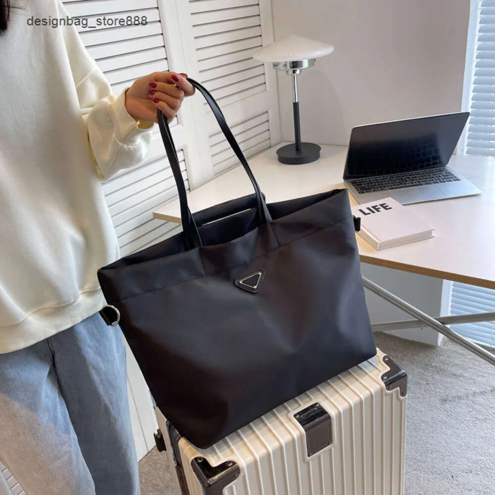 Borse di moda di marca al dettaglio all'ingrosso Borsa da viaggio da donna Borsa da donna portatile di grande capacità con una spalla Borsa alla moda e leggera