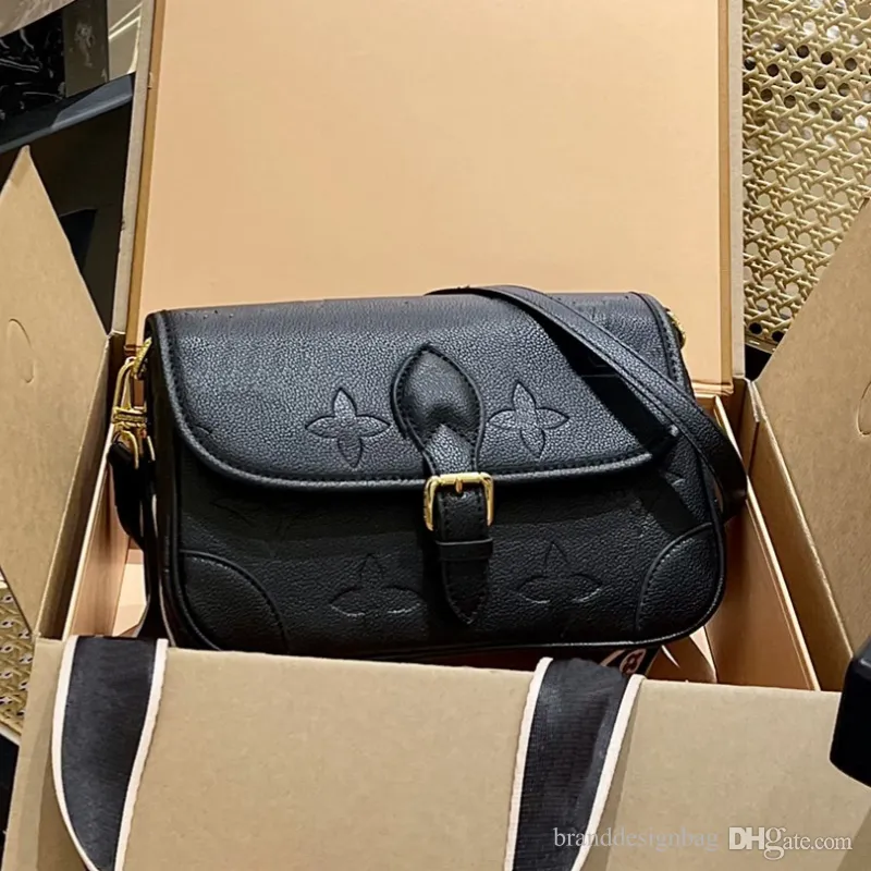 Diane – sac à main en cuir pour femmes, sac à bandoulière de luxe de styliste, fourre-tout à la mode, vieille fleur en relief, portefeuille pour dames