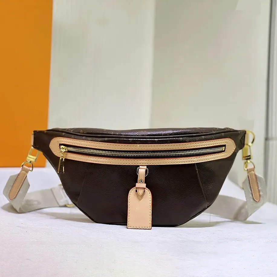 Diseñador de lujo Bumbag Mujeres Coreana Moda Bolsa de pecho Bolsa de yoga Hombre Bolsas de cintura Ocio Cien Deportes al aire libre Bolsa de teléfono Bumbag Billetera High Rise Mens Crossbody