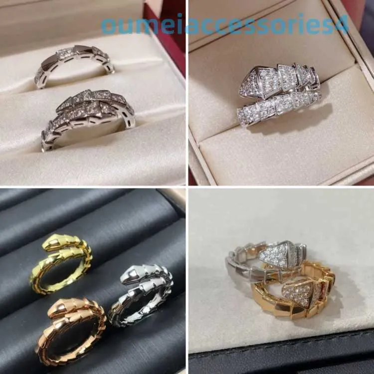 2024 Designer Luxury Brand Jewelry Band Rings 925 Silver Plated 18K Diamond Light Wide and SMROUN Opening Personalized Snake Bone Ring