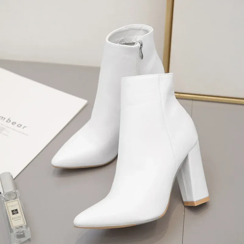 Bottes comémore automne aux bottes en cuir court pour femmes hautes Chaussures blanches hiver