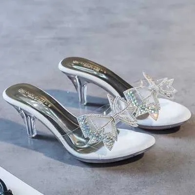 Scarpe eleganti Pantofole con fiocco in diamanti colorati Scarpe da donna con tacco a spillo 2020 Nuova estate Sandali con tacco medio alto Rete in cristallo rosso trasparente H240321