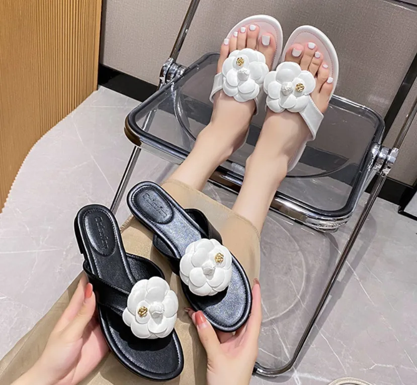 Yeni Terlik Yaz Kadın Çiçek Terlik Kadın Flip Flops Çiçek Terlik Pu Sandals Camellia Plaj Ayakkabı Flip Flops