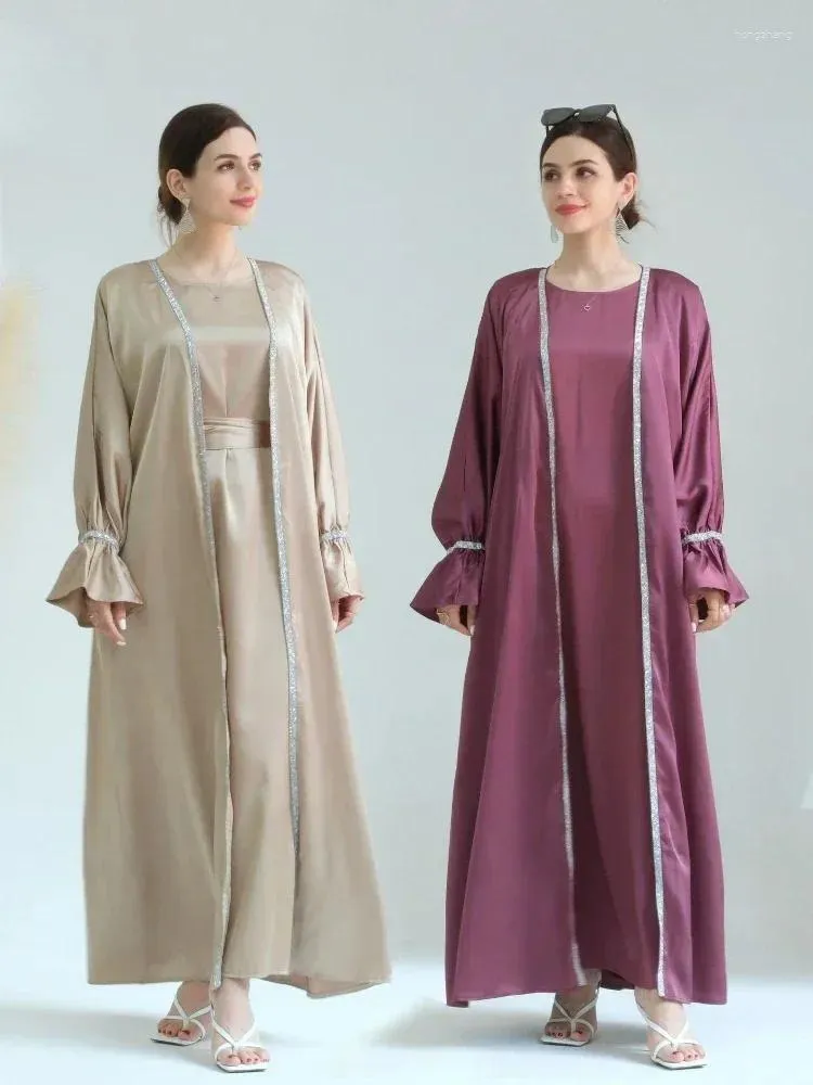 Ubranie etniczne 2 -częściowy satynowy zestaw Abaya Zestaw muzułmańskiego otwartego Abayas dla kobiet Dubai Elegancki indyk Kimono Inner Dress African Islamski zestaw