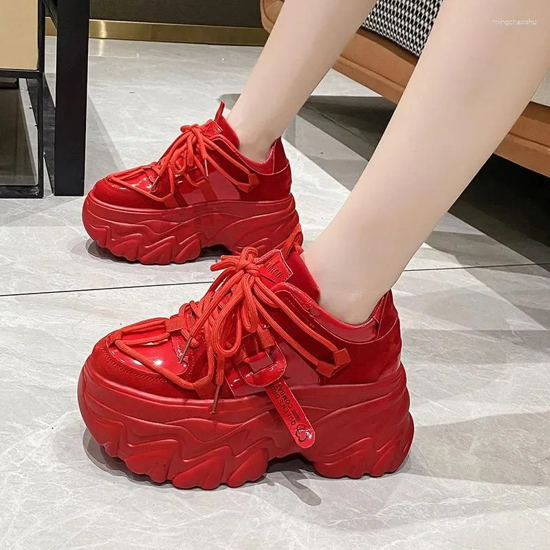 Casual Shoes 2024 Women's Spring and Autumn Thick Sole Running Korean Edition Fashion Sporty