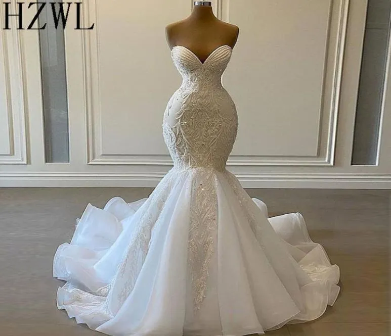 Eleganckie białe koronkowe sukienki ślubne 2020 Sweetheart Ruffles spódnica panna młoda sukienka vestidos de novia zamek błyskawiczny