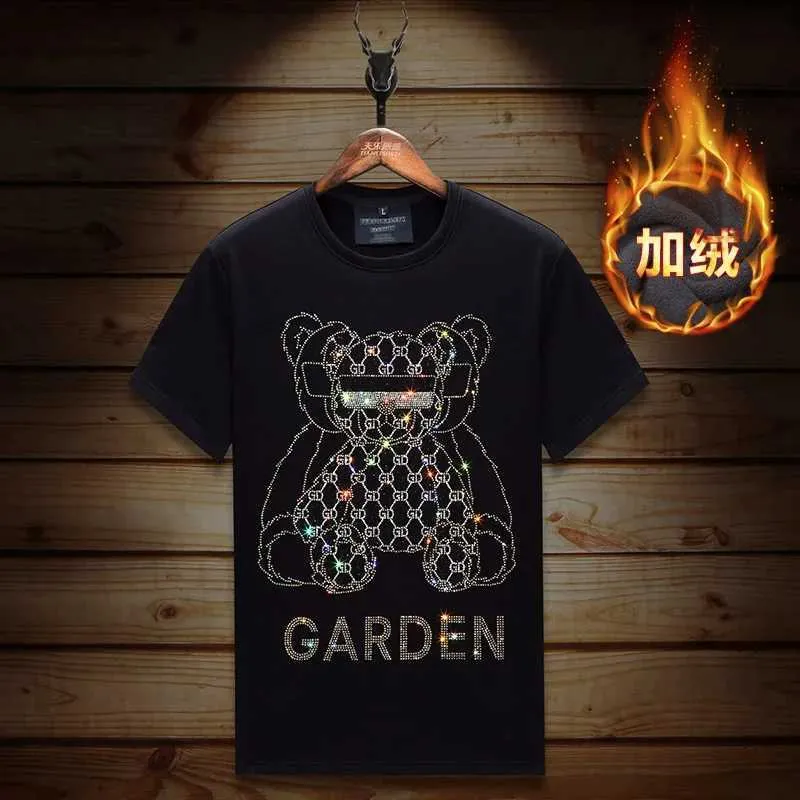 T-shirts voor heren Plus size diamanten beer cartoon T-shirt voor heren winter dikke fluwelen top modieuze straatkleding korte mouwen O-hals casual T-shirt voor mannen J240319