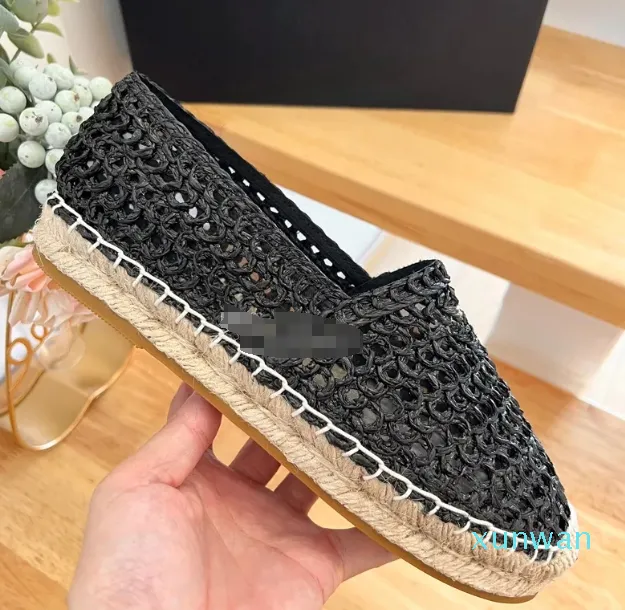 Beige Nero Lusso Scarpe casual da donna Espadrillas Designer estivi da donna piatte Mezze pantofole da spiaggia Moda donna Mocassini Pescatore Corda di paglia intrecciata Scarpa con scatola