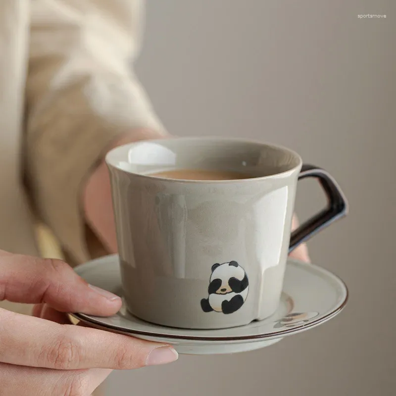 Kupalar Panda desenli çay bardağı ile yaratıcı seramik kahve kupası güzel ölçekli anti-ölçeklendirme seti ev aksesuarları