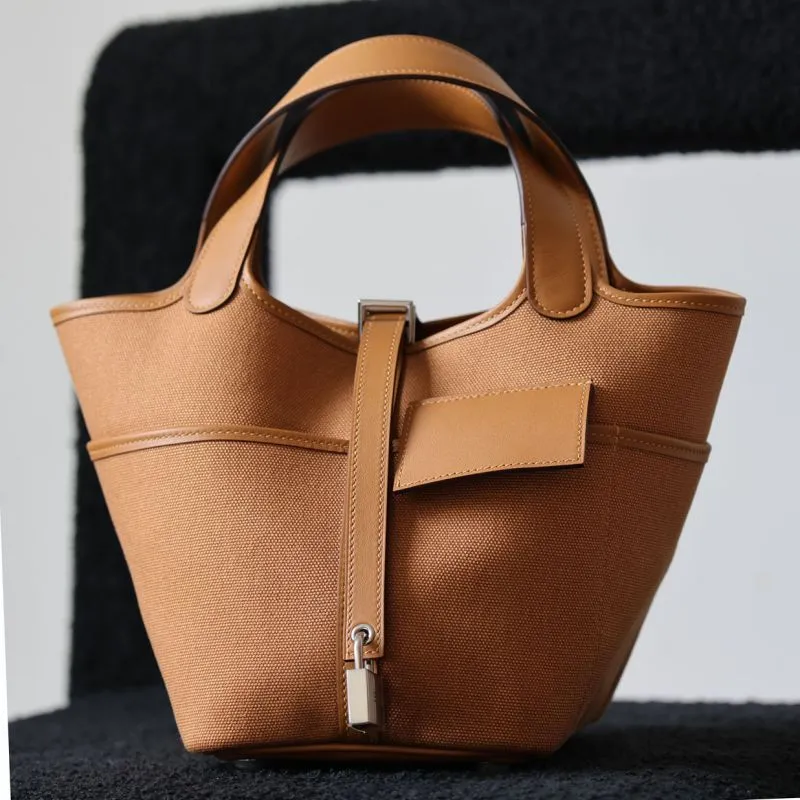 Top Luxury Bucket Bag Designer -Tasche Frauen Gemüse Bag Tasche Mode Tasche Tasche Kordelzug Taschen Handtaschen Top -Qualität handgefertigtes Spezialschloss mit legendären Buchstaben