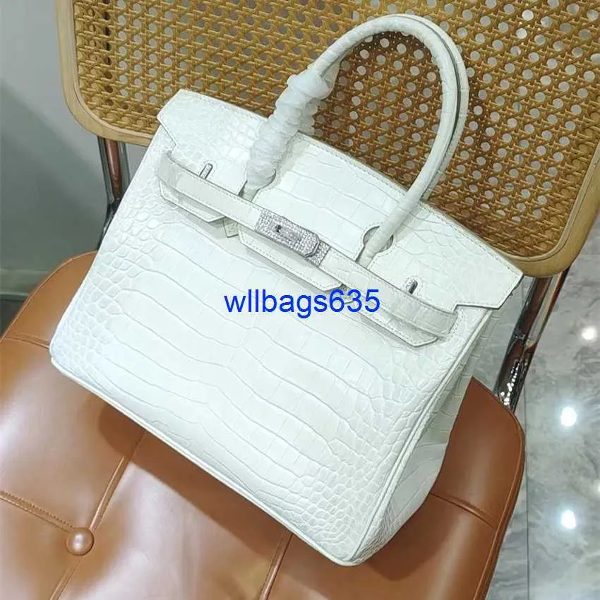 Sacolas Bolsa de Crocodilo Himalaia Bolsa de Platina Premium Genuína com Fivela de Diamante Bolsa Feminina de Couro Genuíno Branco Himalaia com Croco tem logotipo HBQ3M3