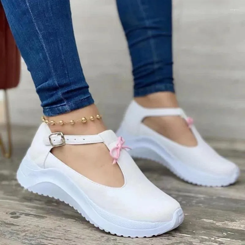 Scarpe casual 2024 Piattaforma da donna Aumenta mocassini con punta tonda tinta unita con zeppa con fibbia da donna