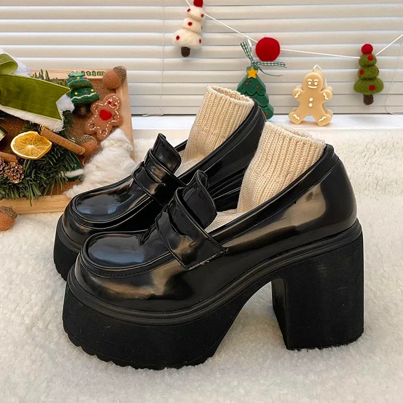 Boots New Super High Heels Loafers Women Autumn Patent Leather Chunky Platform Pumps Woman Slip on Black Jk Uniform Shoes Mary Janes
