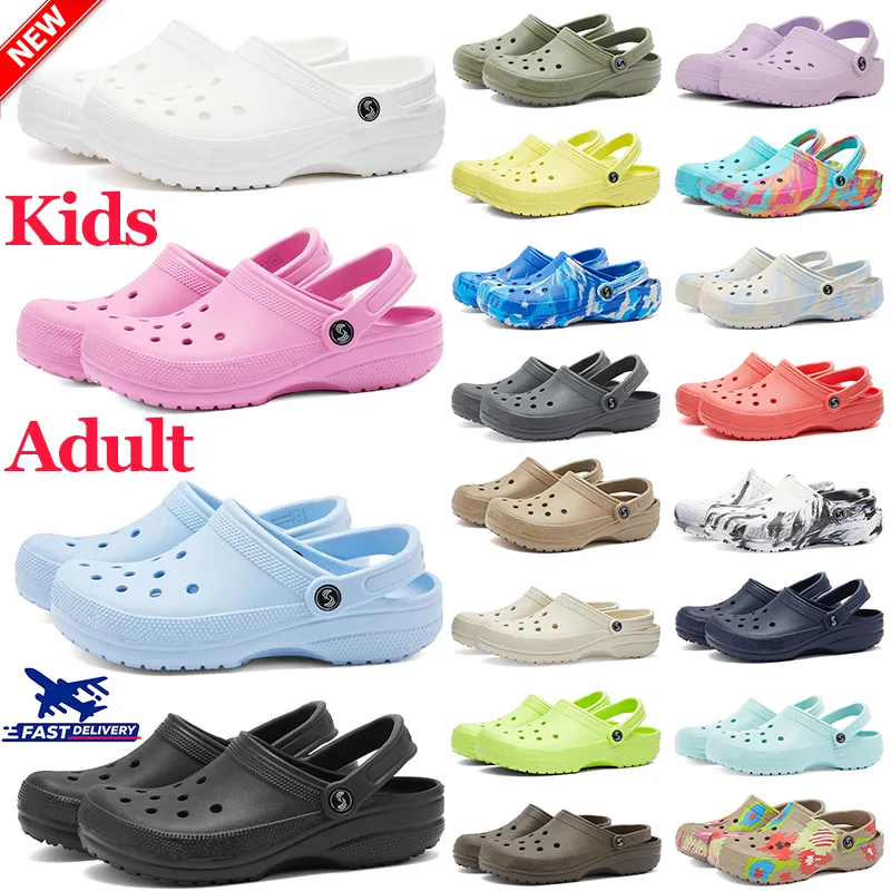 Croc Designer Sandals Women Kids Men Slides Kapcieczki Summer Beach Flats Clogs Sudery Burza Klasyczne Balck Białe różowe damskie buty na zewnątrz szpital pielęgniarski