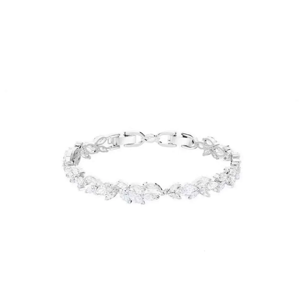 Bijoux de luxe Swarovskis Bracelet cristal élément romantique mode feuille goutte d'eau Bracelet frais oeil de cheval feuille pétale Bracelet femme