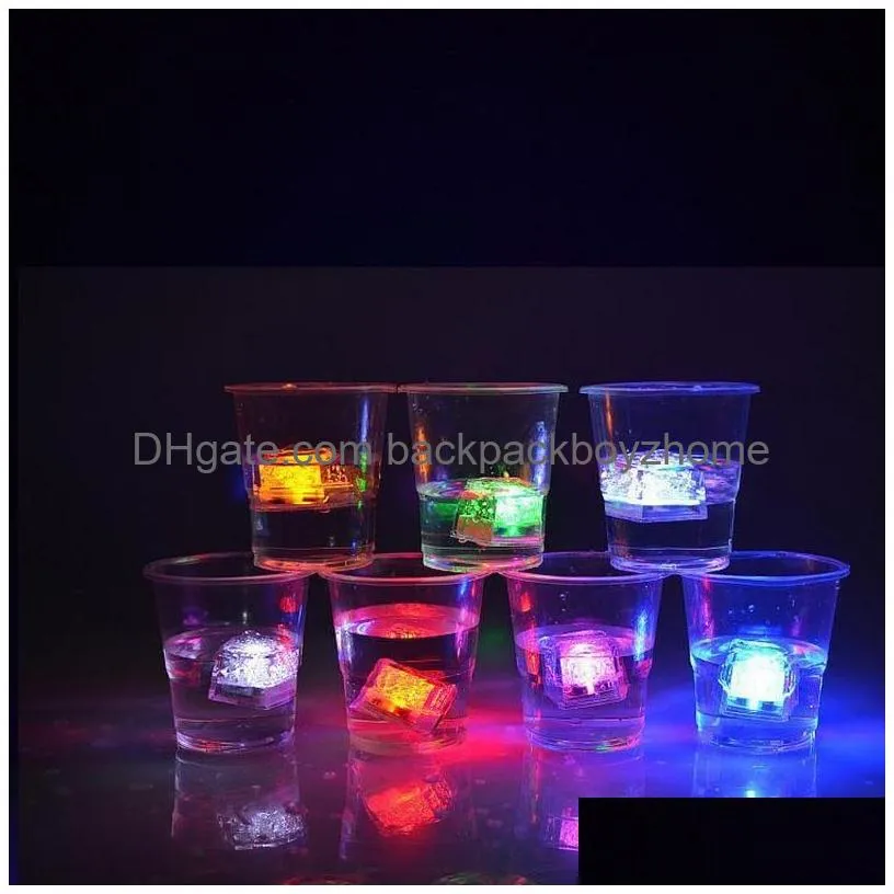 Inne imprezy imprezowe 2021 Flash Ice Cubes aktywowane wodą LED LED LED w Batach Drink Brild Birthday Christmas Festival D Dhcbc