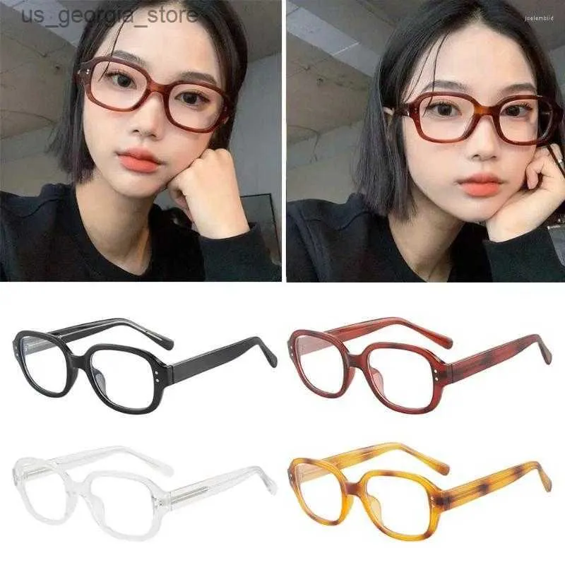 Zonnebrillen Zonnebrillen Retro Luipaard Brilmontuur Korea Vrouwen Geen Make-up Ultralicht Anti-Blauw Licht Brillen Frames Brillen Y240320