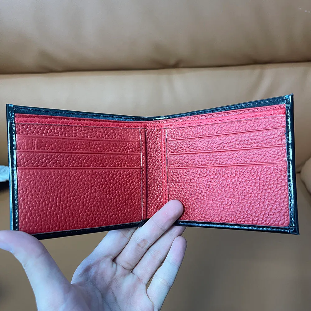 MEN WALLET HOLDER مصمم فاخر صغير الحجم محفظة الدولار مربع مربع جلدي بطاقة الائتمان عالية -جودة الجيب عملة نقدية مقطع أزياء أسود أزياء الجلود