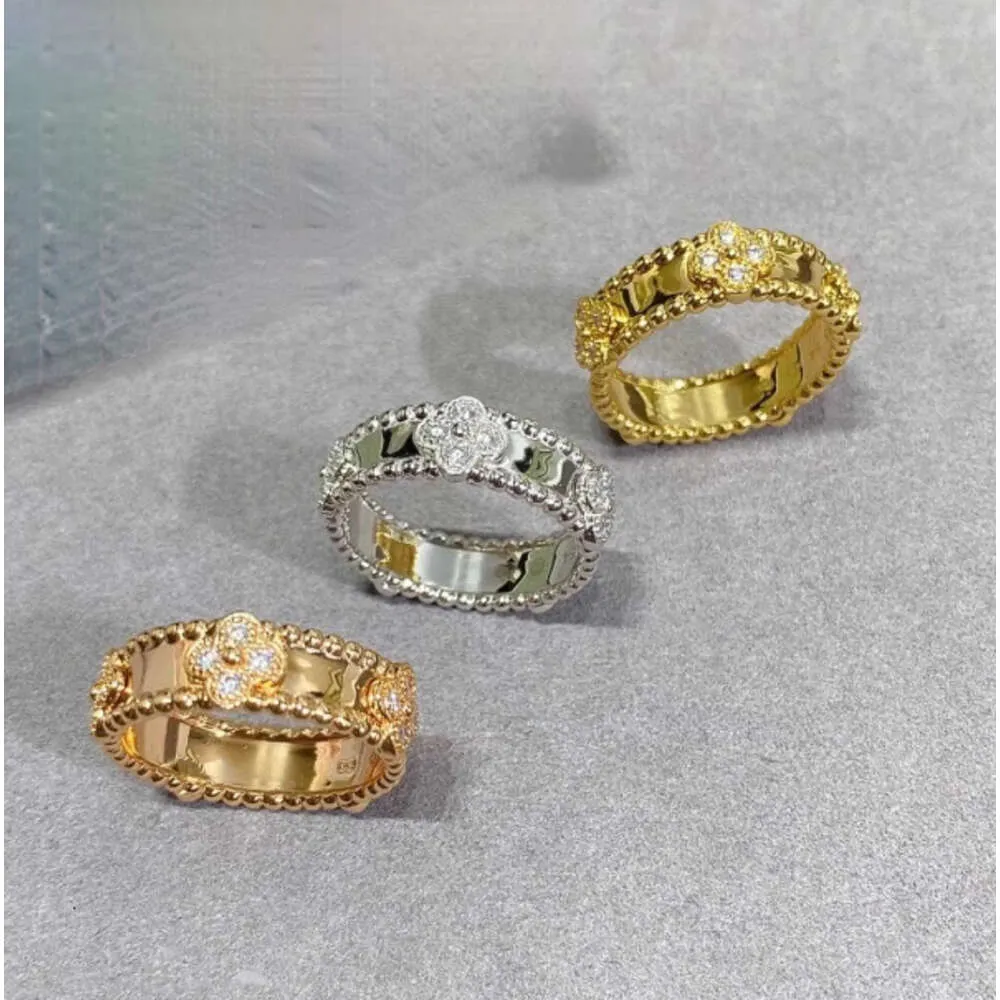 Lyxiga smycken VanClef Ring Kaleidoscope Ring smal utgåva Full Diamond 18K Rose Gold Clover Flower Diamond Ring Light Luxury Style Womens Pure Silver
