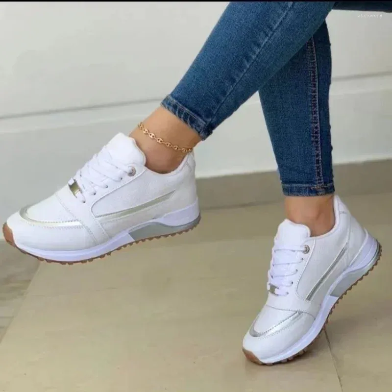 Casual Schoenen Vrouwen Platform Sneakers Herfst Ronde Neus Sport Vrouw Antislip Wandelen Dames Falt Lace Up Plus Size 43