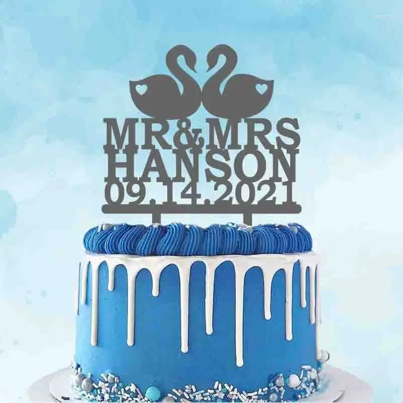 Décoration de gâteau de mariage personnalisée en forme de Couple de cygne, fournitures de fête, décoration personnalisée avec nom de famille, m. et mme, Date