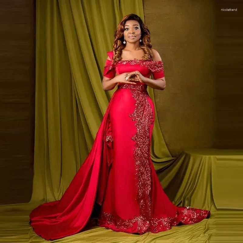 Party Dresses Red Aso Ebi Prom Short Sleeves Lace Applicques Plus Size Agyte Gowns Sweep Train For Black Girls Formal Dress