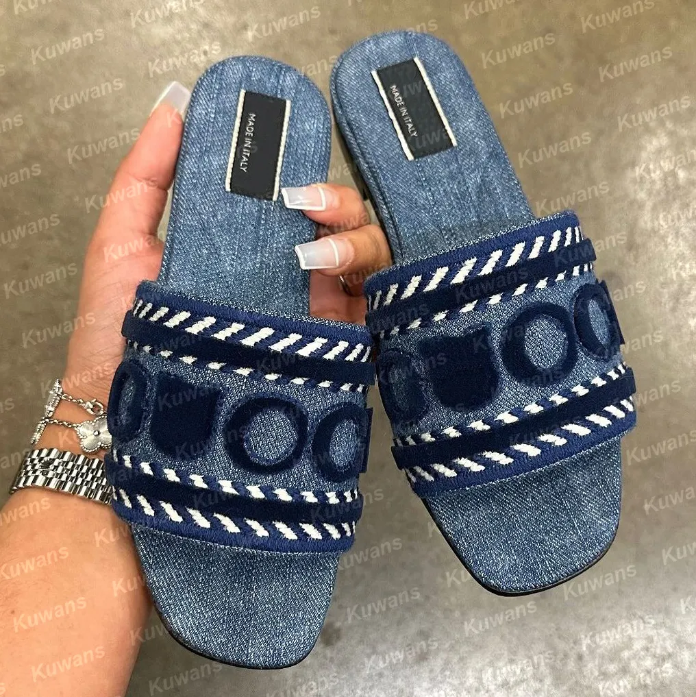 Designer kvinnor glider sandaler platt tofflor plattform denim strand gelé gummi skript broderad sommar höst mulor utomhus vattentätt