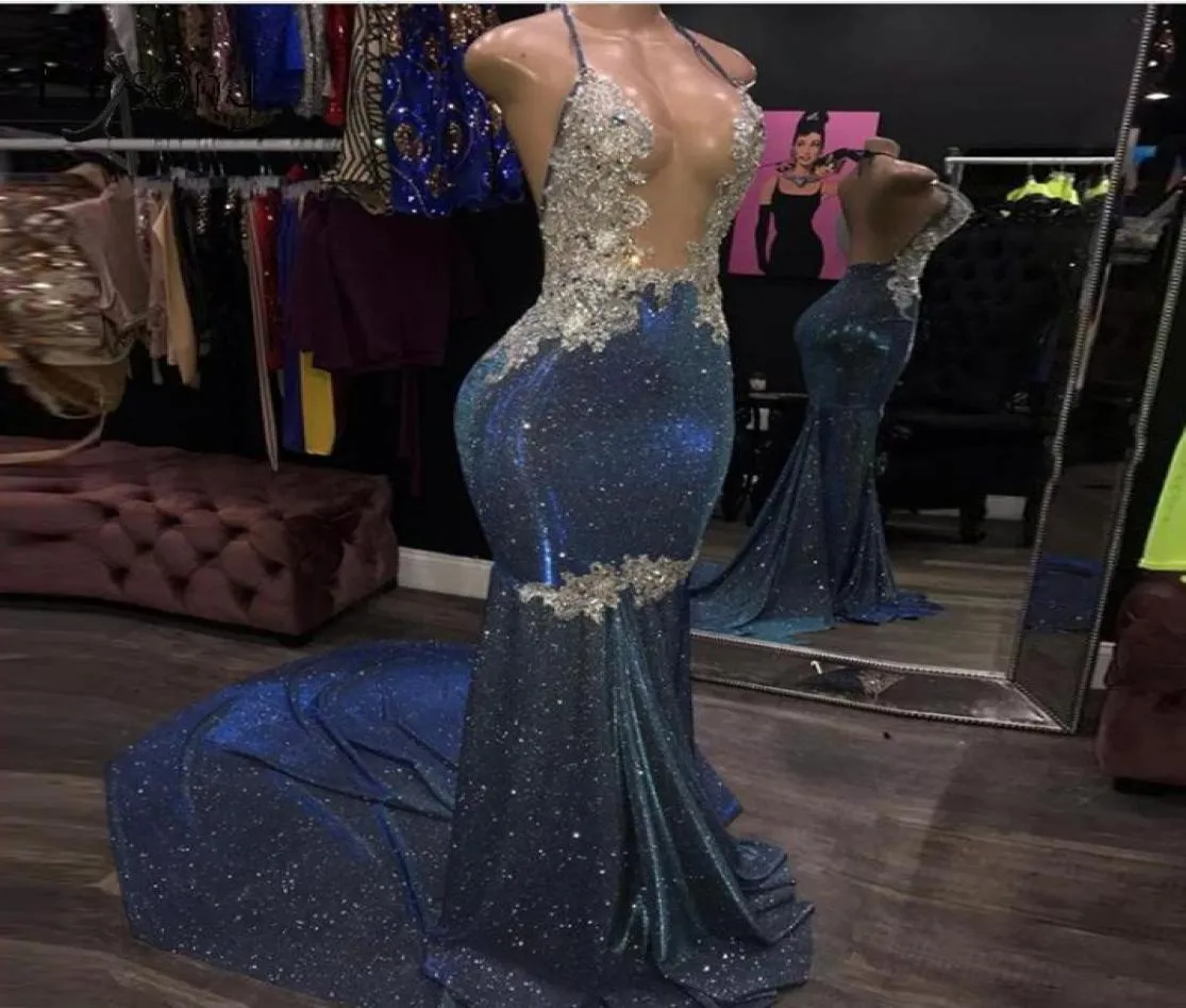 Abiti da sera a sirena in pizzo di cristallo sexy scintillanti 2020 collo trasparente trasparente abiti da ballo lunghi senza spalline abito da festa formale con scollo all'americana Cust1149982