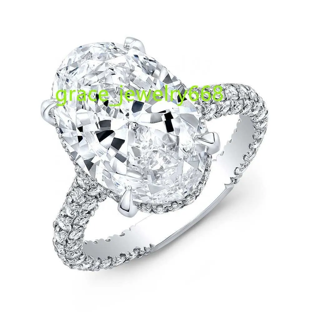Anello di fidanzamento in moissanite Halo con diamanti a taglio ovale a 3 file di alta gioielleria con micro pavé di 8 ct